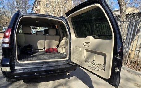 Toyota Land Cruiser Prado 120 рестайлинг, 2007 год, 2 300 000 рублей, 8 фотография
