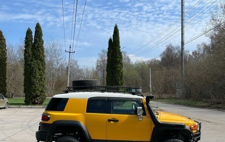 Toyota FJ Cruiser, 2006 год, 3 000 000 рублей, 2 фотография