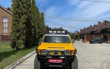 Toyota FJ Cruiser, 2006 год, 3 000 000 рублей, 1 фотография