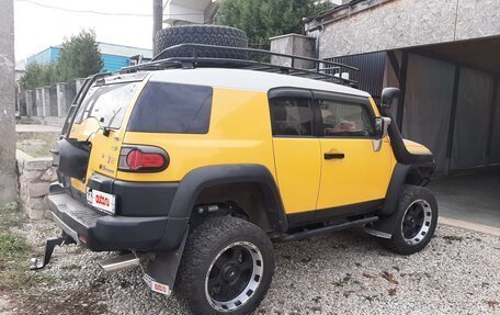 Toyota FJ Cruiser, 2006 год, 3 000 000 рублей, 12 фотография