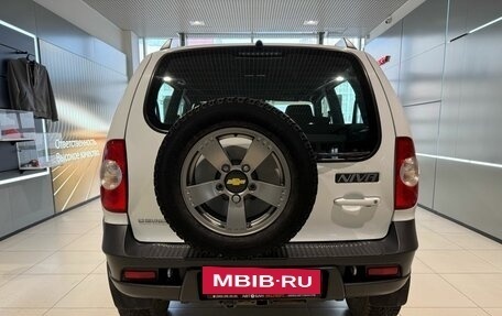 Chevrolet Niva I рестайлинг, 2017 год, 599 000 рублей, 5 фотография