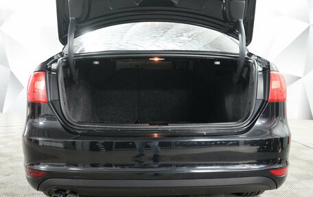 Volkswagen Jetta VI, 2012 год, 898 000 рублей, 8 фотография