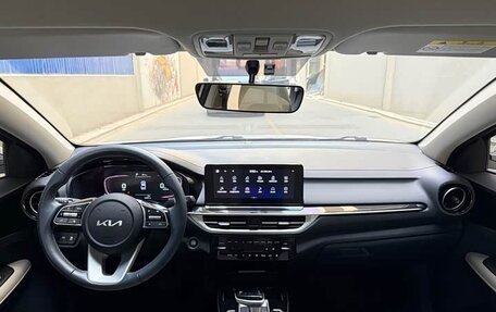 KIA K3, 2023 год, 1 690 000 рублей, 6 фотография