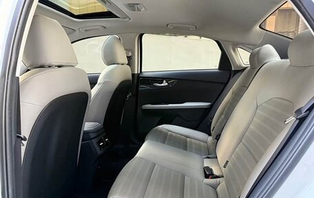 KIA K3, 2023 год, 1 690 000 рублей, 11 фотография