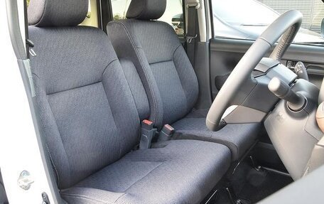 Daihatsu Move, 2025 год, 790 000 рублей, 10 фотография