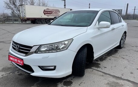 Honda Accord IX рестайлинг, 2013 год, 1 600 000 рублей, 2 фотография