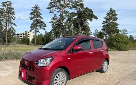 Daihatsu Mira e:S II, 2017 год, 700 000 рублей, 2 фотография