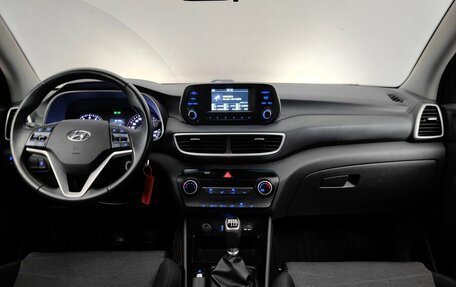 Hyundai Tucson III, 2019 год, 1 599 000 рублей, 12 фотография