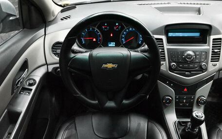 Chevrolet Cruze II, 2010 год, 700 000 рублей, 11 фотография