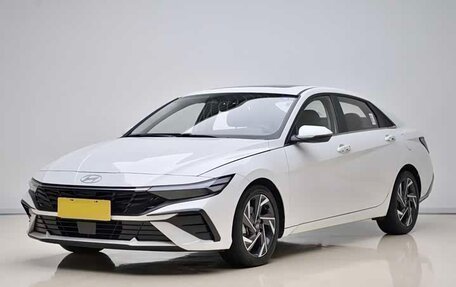 Hyundai Elantra, 2025 год, 1 880 000 рублей, 2 фотография