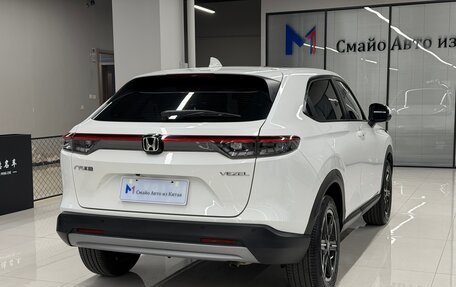 Honda Vezel, 2023 год, 2 335 900 рублей, 6 фотография