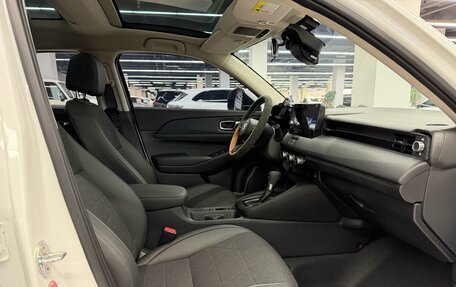 Honda Vezel, 2023 год, 2 335 900 рублей, 9 фотография