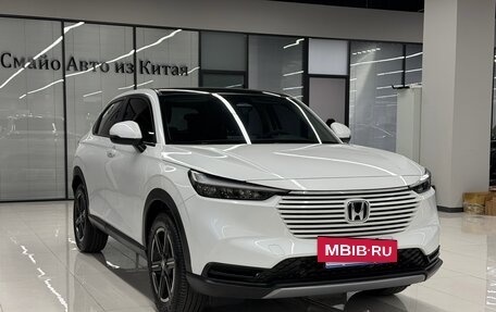Honda Vezel, 2023 год, 2 335 900 рублей, 3 фотография