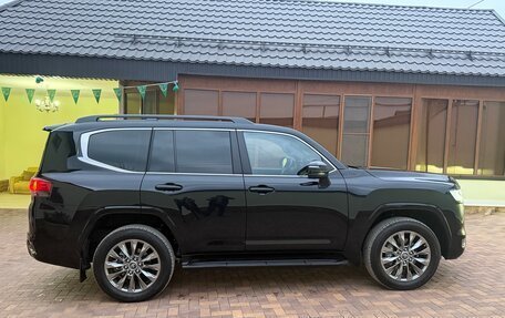 Toyota Land Cruiser, 2024 год, 12 300 000 рублей, 4 фотография