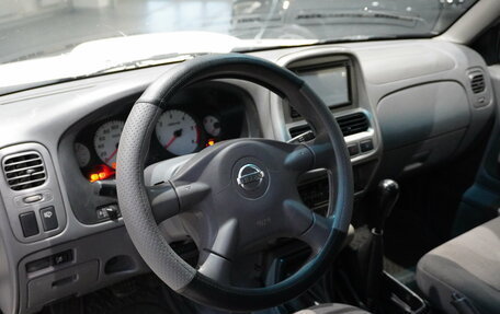 Nissan NP300, 2012 год, 859 000 рублей, 8 фотография