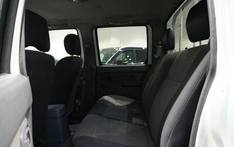 Nissan NP300, 2012 год, 859 000 рублей, 16 фотография