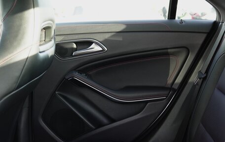 Mercedes-Benz CLA AMG, 2015 год, 2 450 000 рублей, 17 фотография