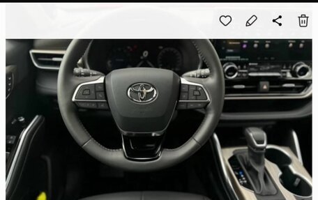 Toyota Highlander, 2025 год, 5 490 000 рублей, 20 фотография