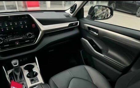 Toyota Highlander, 2025 год, 5 490 000 рублей, 19 фотография