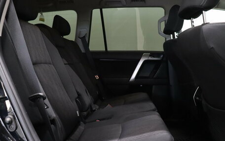 Toyota Land Cruiser Prado 150 рестайлинг 2, 2018 год, 5 377 000 рублей, 13 фотография