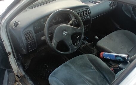 Nissan Primera II рестайлинг, 1991 год, 70 000 рублей, 8 фотография