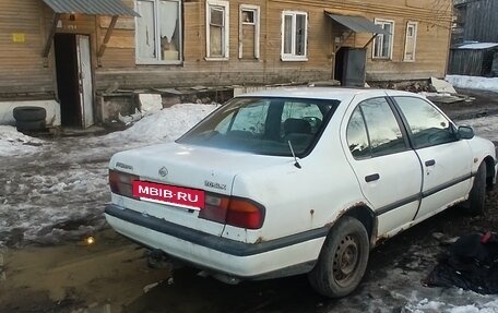 Nissan Primera II рестайлинг, 1991 год, 70 000 рублей, 2 фотография