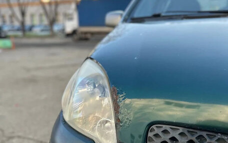 Toyota Yaris I рестайлинг, 2004 год, 340 000 рублей, 5 фотография