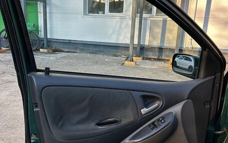 Toyota Yaris I рестайлинг, 2004 год, 340 000 рублей, 20 фотография