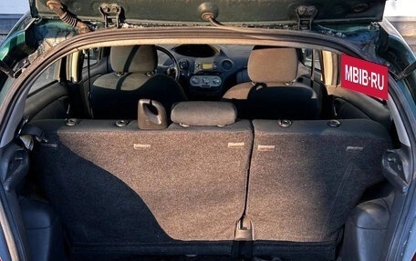 Toyota Yaris I рестайлинг, 2004 год, 340 000 рублей, 14 фотография