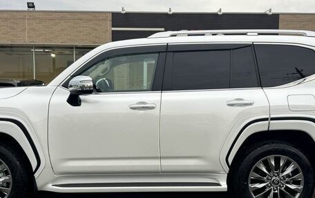 Toyota Land Cruiser, 2023 год, 10 111 000 рублей, 4 фотография