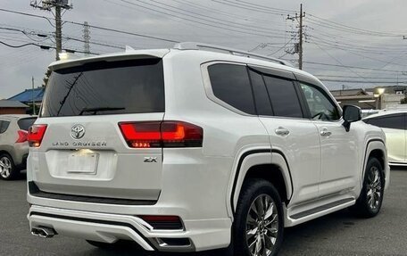 Toyota Land Cruiser, 2023 год, 10 111 000 рублей, 8 фотография