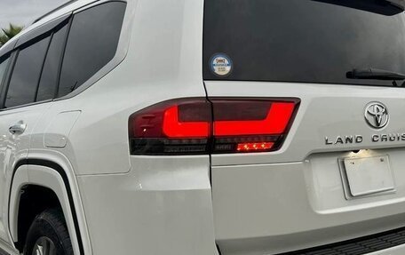 Toyota Land Cruiser, 2023 год, 10 111 000 рублей, 6 фотография