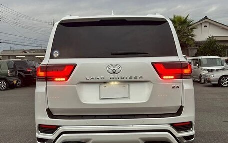 Toyota Land Cruiser, 2023 год, 10 111 000 рублей, 7 фотография