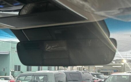 Toyota Land Cruiser, 2023 год, 10 111 000 рублей, 18 фотография