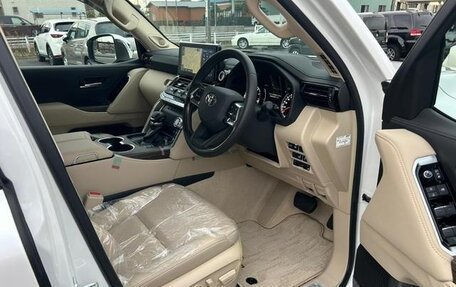 Toyota Land Cruiser, 2023 год, 10 111 000 рублей, 12 фотография