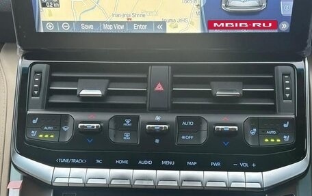 Toyota Land Cruiser, 2023 год, 10 111 000 рублей, 20 фотография