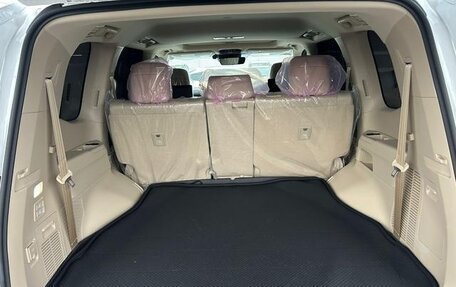 Toyota Land Cruiser, 2023 год, 10 111 000 рублей, 29 фотография