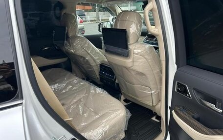 Toyota Land Cruiser, 2023 год, 10 111 000 рублей, 25 фотография