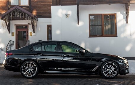 BMW 5 серия, 2017 год, 4 090 000 рублей, 7 фотография