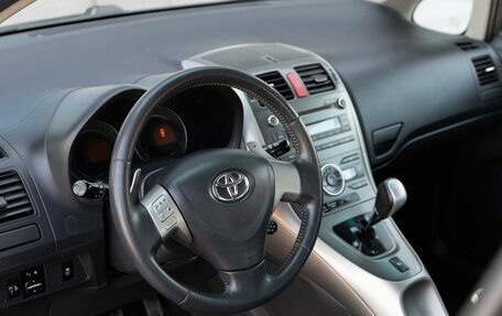 Toyota Auris II, 2009 год, 750 000 рублей, 11 фотография