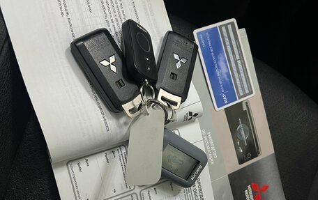 Mitsubishi Outlander III рестайлинг 3, 2015 год, 1 690 000 рублей, 25 фотография