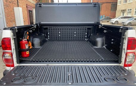 Toyota Hilux VII, 2014 год, 2 590 000 рублей, 9 фотография