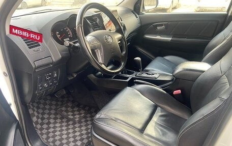 Toyota Hilux VII, 2014 год, 2 590 000 рублей, 14 фотография