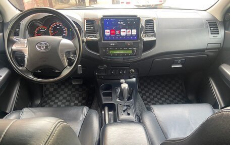 Toyota Hilux VII, 2014 год, 2 590 000 рублей, 20 фотография