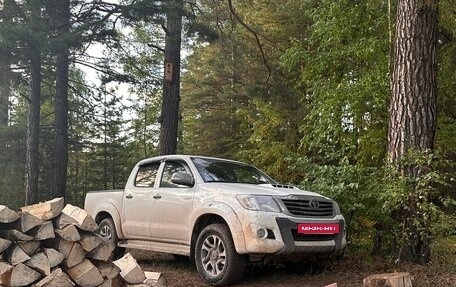 Toyota Hilux VII, 2014 год, 2 590 000 рублей, 28 фотография