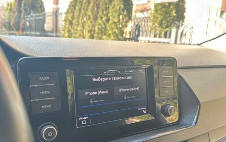 Volkswagen Polo VI (EU Market), 2021 год, 1 565 000 рублей, 23 фотография