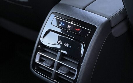 Volkswagen Tiguan, 2026 год, 4 890 000 рублей, 34 фотография