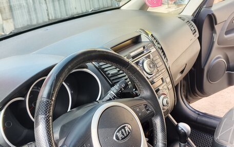 KIA Venga I, 2013 год, 950 000 рублей, 12 фотография