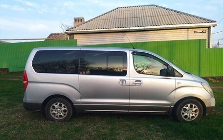 Hyundai H-1 II рестайлинг, 2008 год, 1 500 000 рублей, 2 фотография