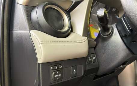 Toyota RAV4, 2013 год, 1 550 000 рублей, 14 фотография